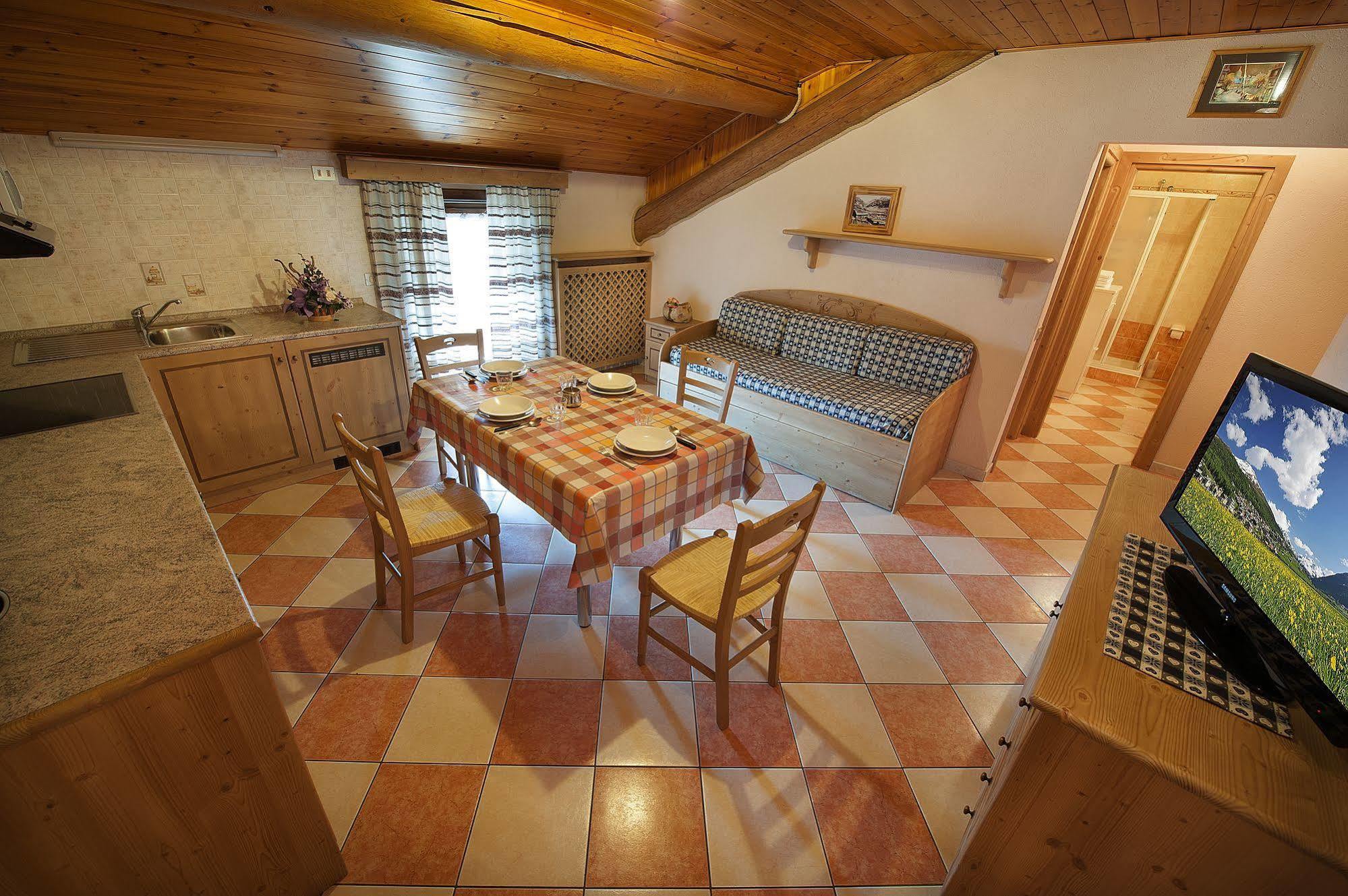 Baita Carosello Apt 4 By Livigno Accomodation Екстер'єр фото